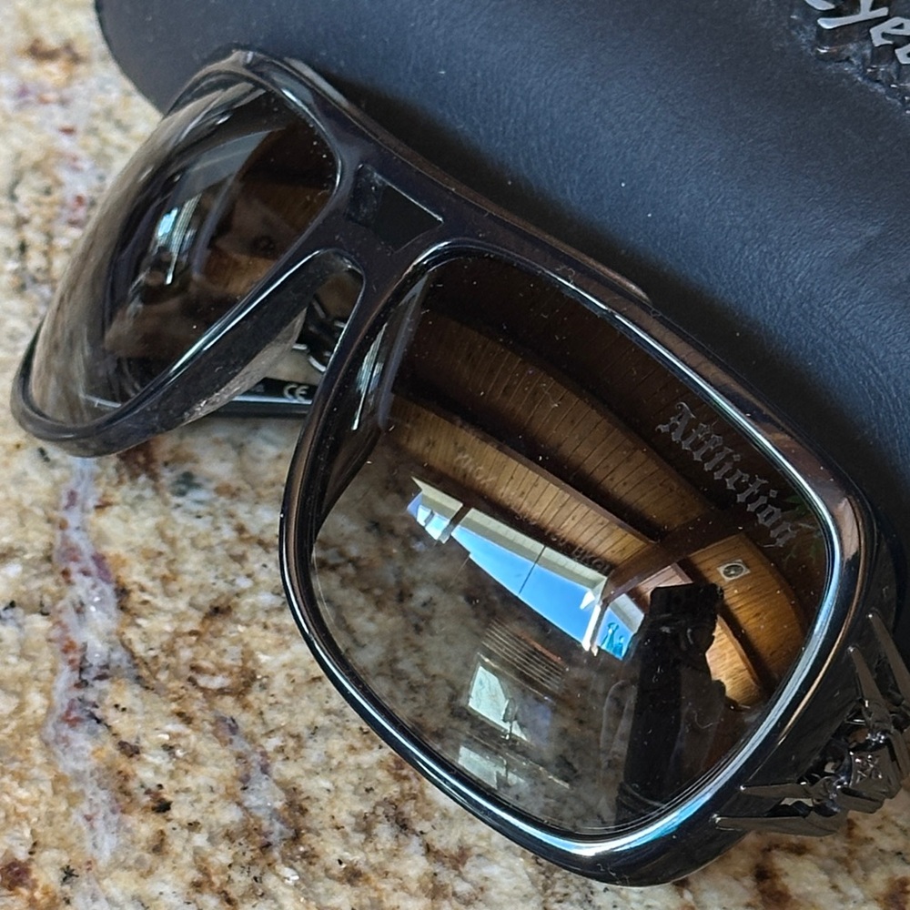 Affliction Eyewear KNOX Sunglasses - Black Gunmetal BKGU w/case - Picture 8 of 10
